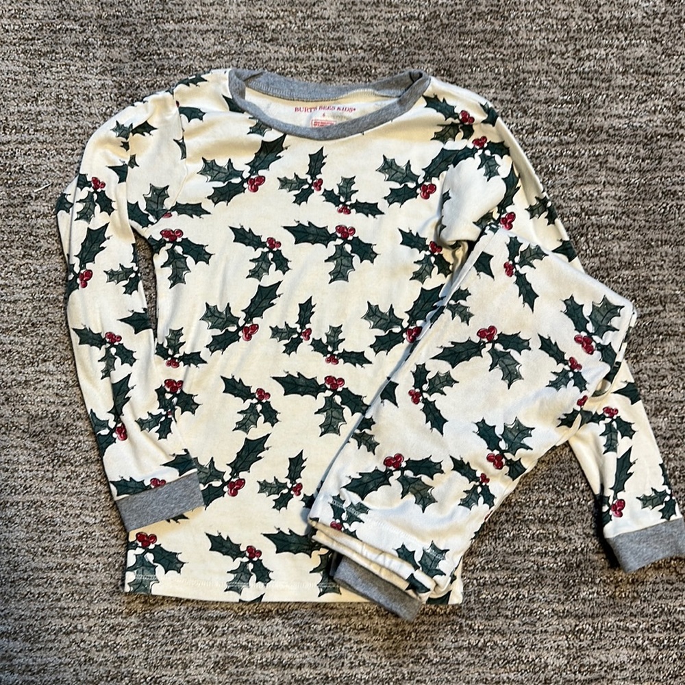 Kids Burt’s Bees Christmas Pajama Set